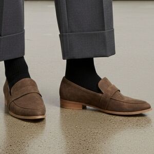 Journee Collection 7.5 Old Money Preppy Modern Contemporary Suedette Loafers